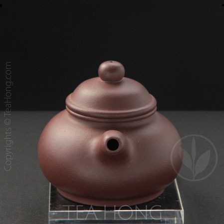 Bao Rong Jun: Clear Spring, front view Panhu, front view