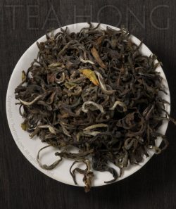 Moon Drops Himalayas, deeper flavour white tea