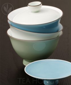 Jianzi Tall Foot 150ml Gaiwan comes in three colours: Moonlight White, Sky Blue, and Jade Green