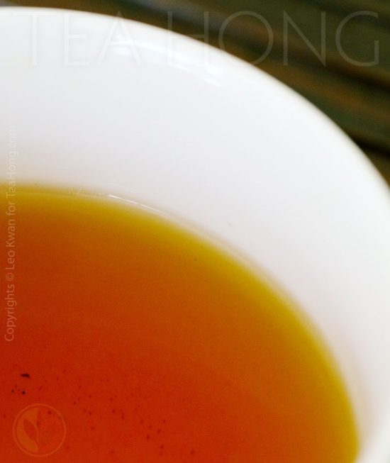 Thick ring of rich yellow colour on the rim of the infusion is a sign of high proportion of theaflavins Thick ring of rich yellow colour on the rim of the infusion is a sign of high proportion of theaflavins. Tea: Oriental Beauty