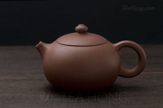 Yixing teapot — Song Ru Qiang: Hexagon Xishi, side view