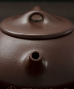 Yixing teapot — Yao Ling Xiang: Stone Ladle, front view