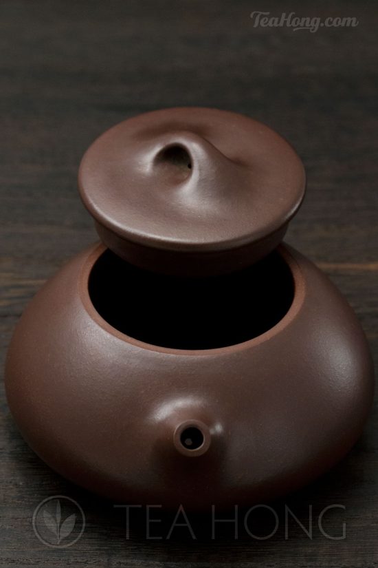 Yixing teapot — Yao Ling Xiang: Stone Ladle, lid open