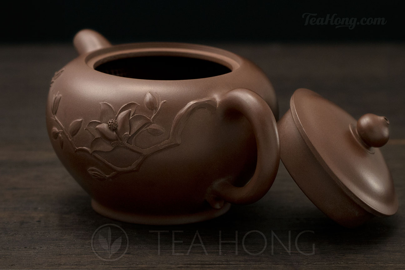 Yixing Zisha teapot by Jin Yan Ping