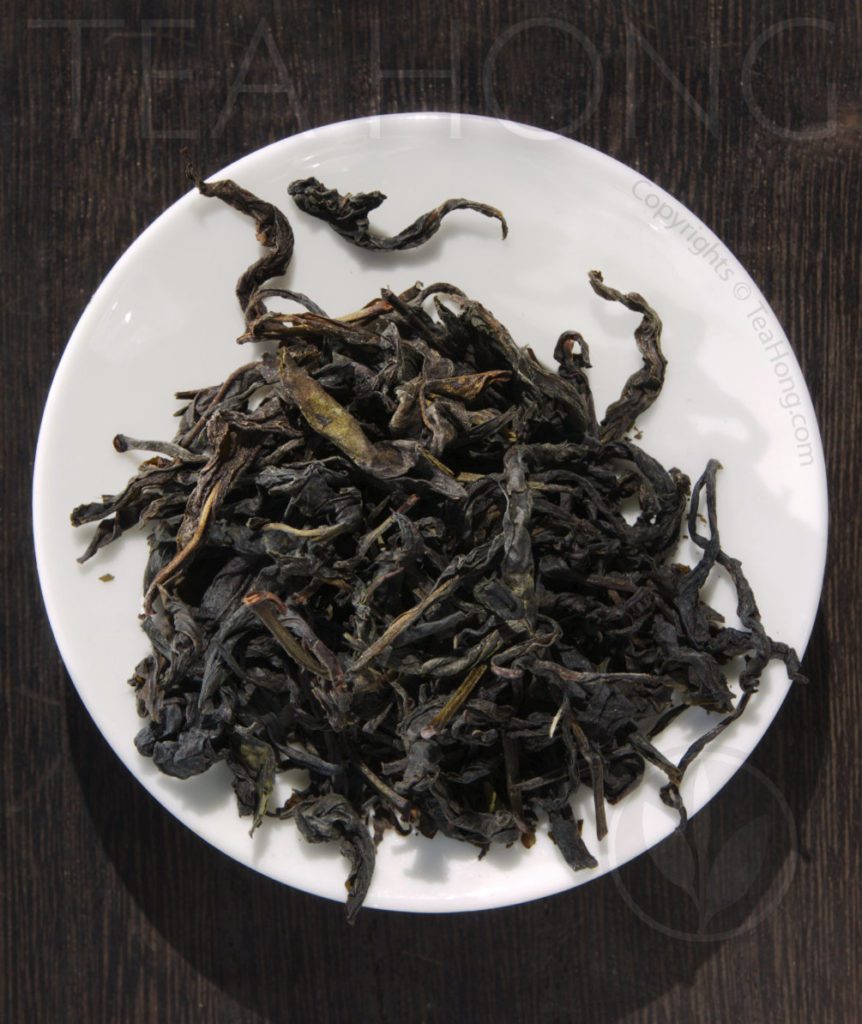 Tea leaves of Hong Yu Deep White