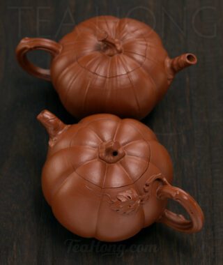 Yixing teapot "Pumpkin" by Yang Hui Ying