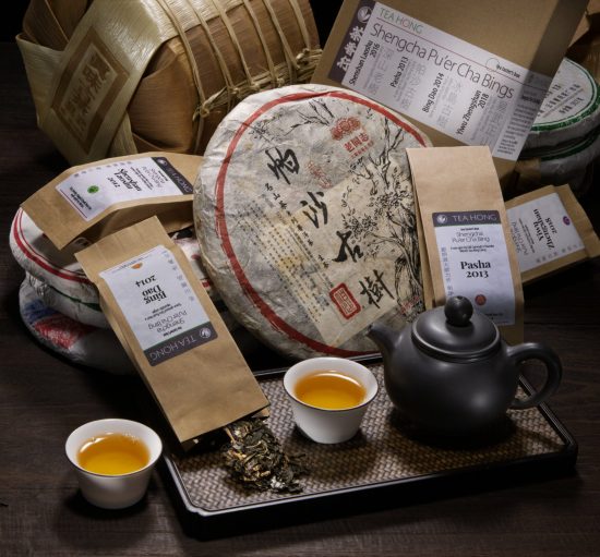 Tea Taster Box Cha Bing display Tea Taster's Box: Shengcha Pu'er Cha Bings is a collection of four different cha bings packaged in easy to use convenient small packs
