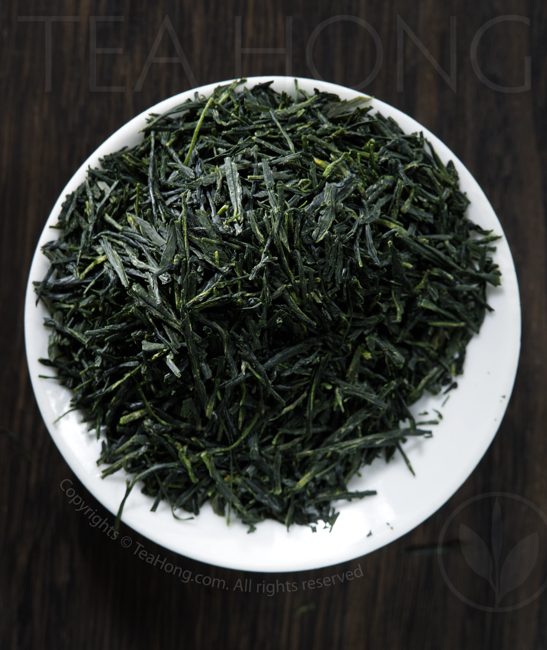 Ise kabusecha The evenly shaped and deep green colour of Tea Hong's Ise Kabusecha tealeaves