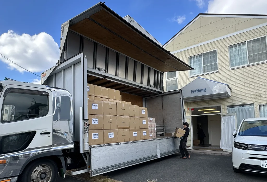 uploading a truck with export cartons