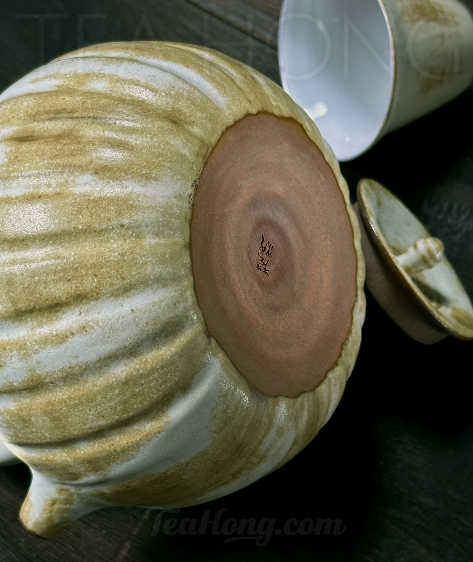 Pumpkin ti liang, Brahma earthenware teapot with arched handle