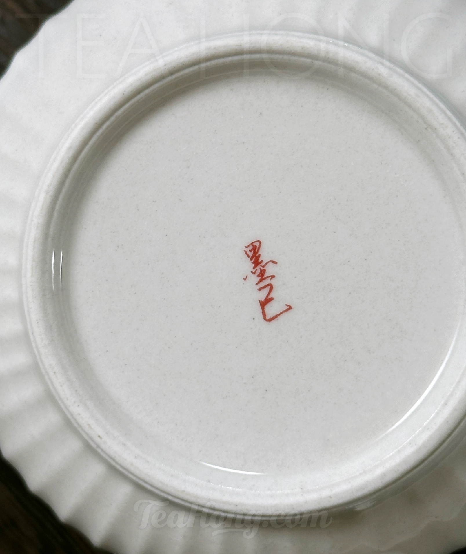 White Chrysanthemum, white ceramic teapot