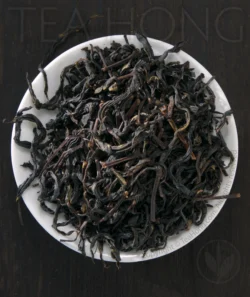 The dark colour dried leaves of the Japanese black tea, Saitama Yume Wakaba Wakocha