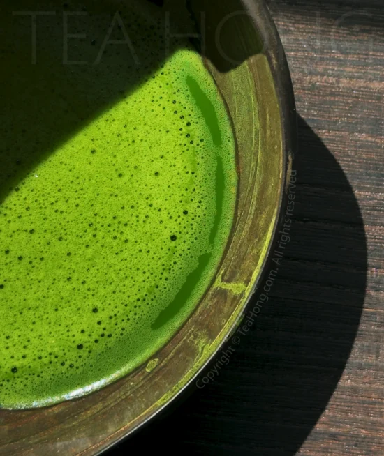 Nishio Matcha supreme usucha bottom the intensely green matcha liquor underneath the dese surface foam