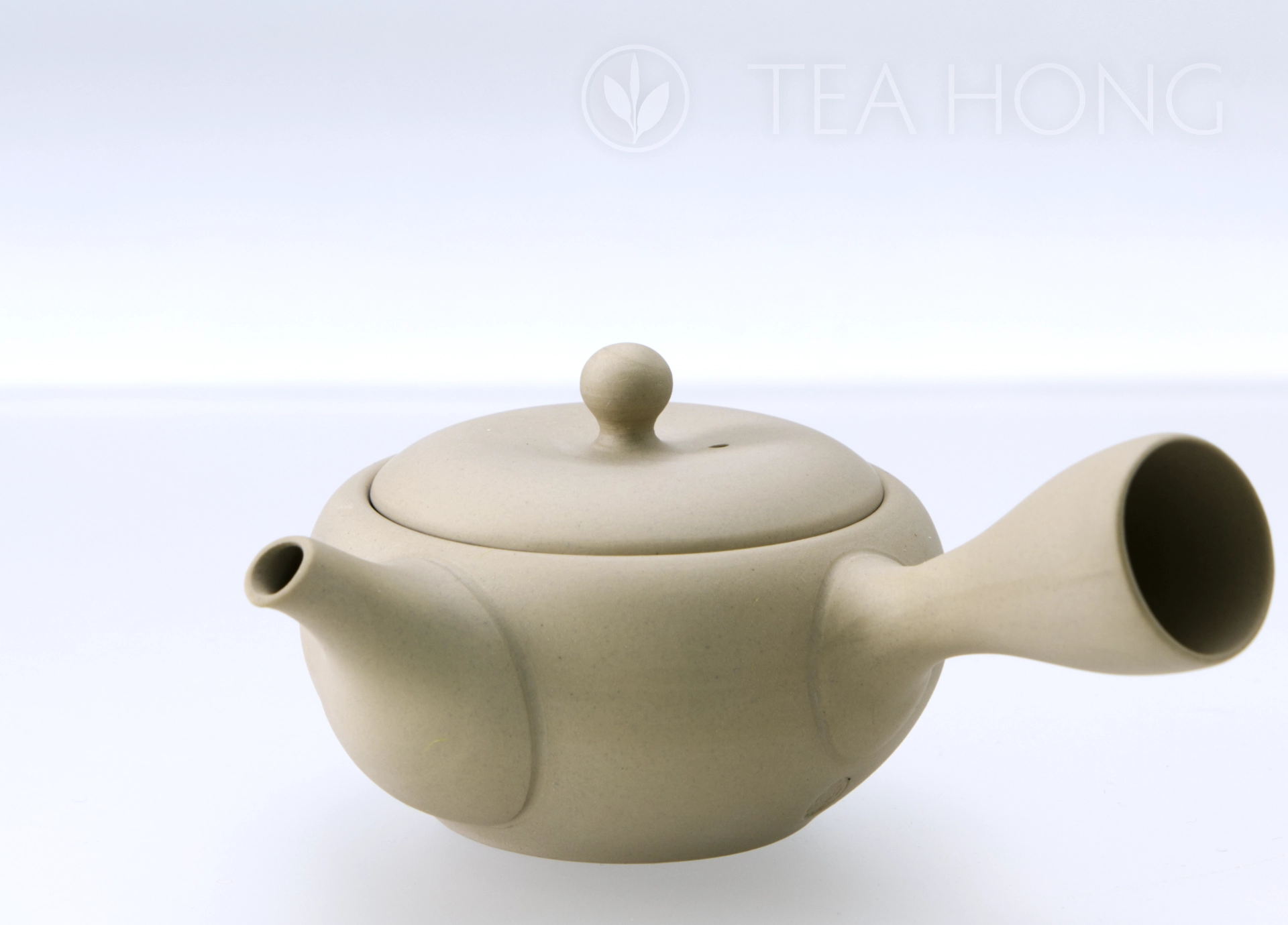 Takasuke Toen: Smoked White Clay