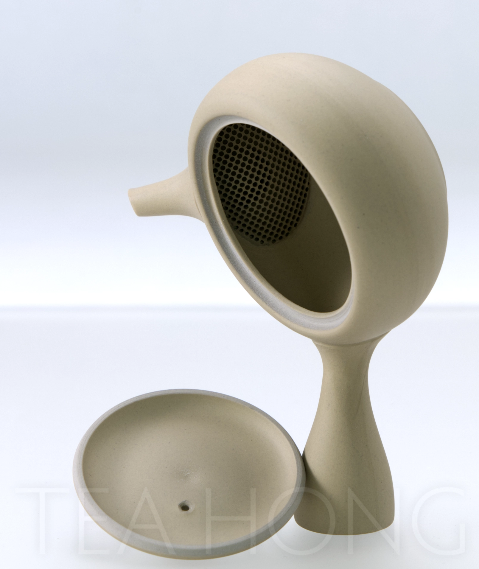Takasuke Toen: Smoked White Clay