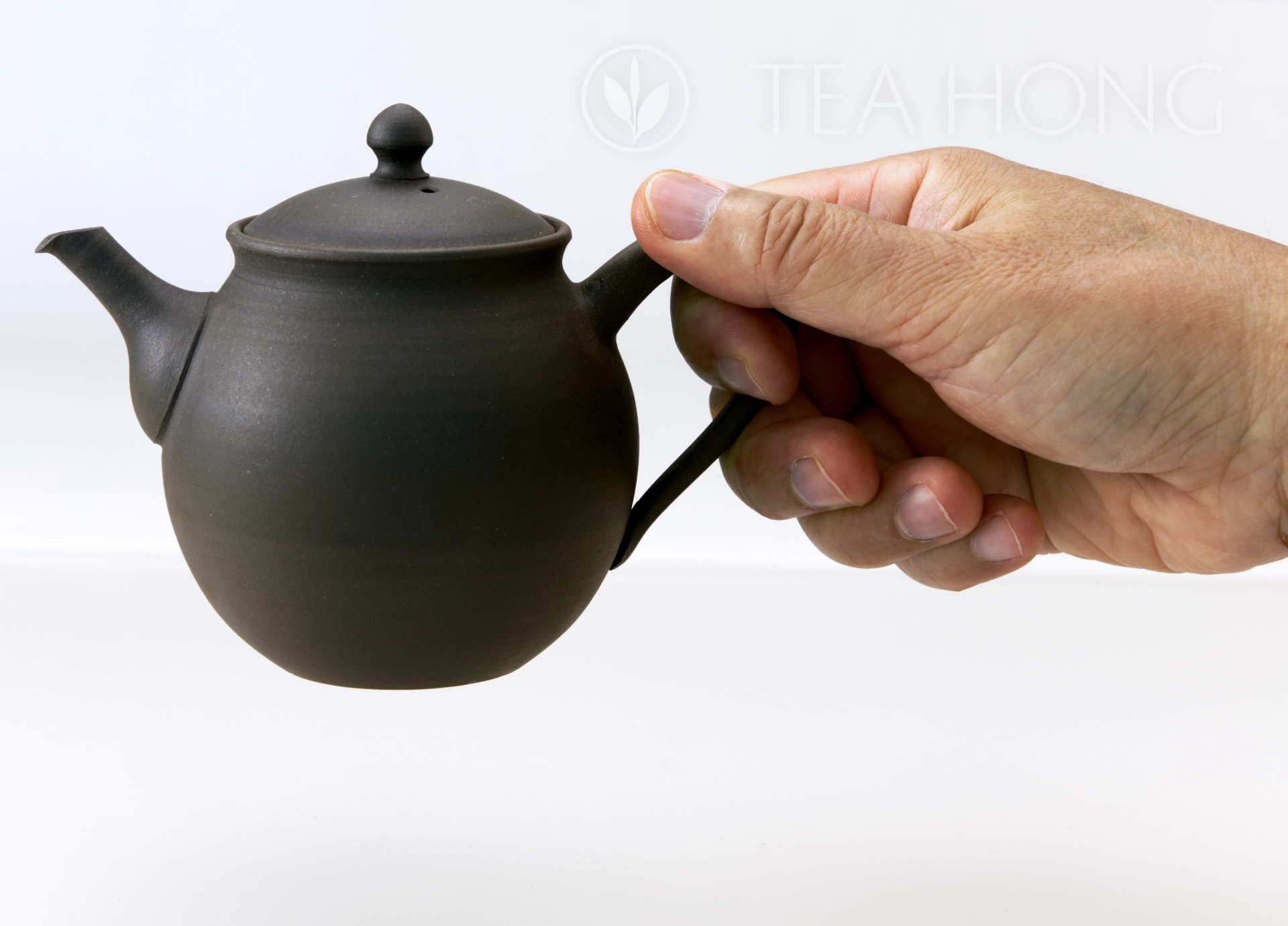 Tomohiro Sawada: The Plain Teapot