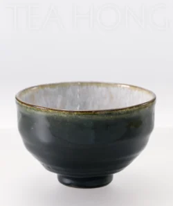 Oribeyaki chawan: Black Earth