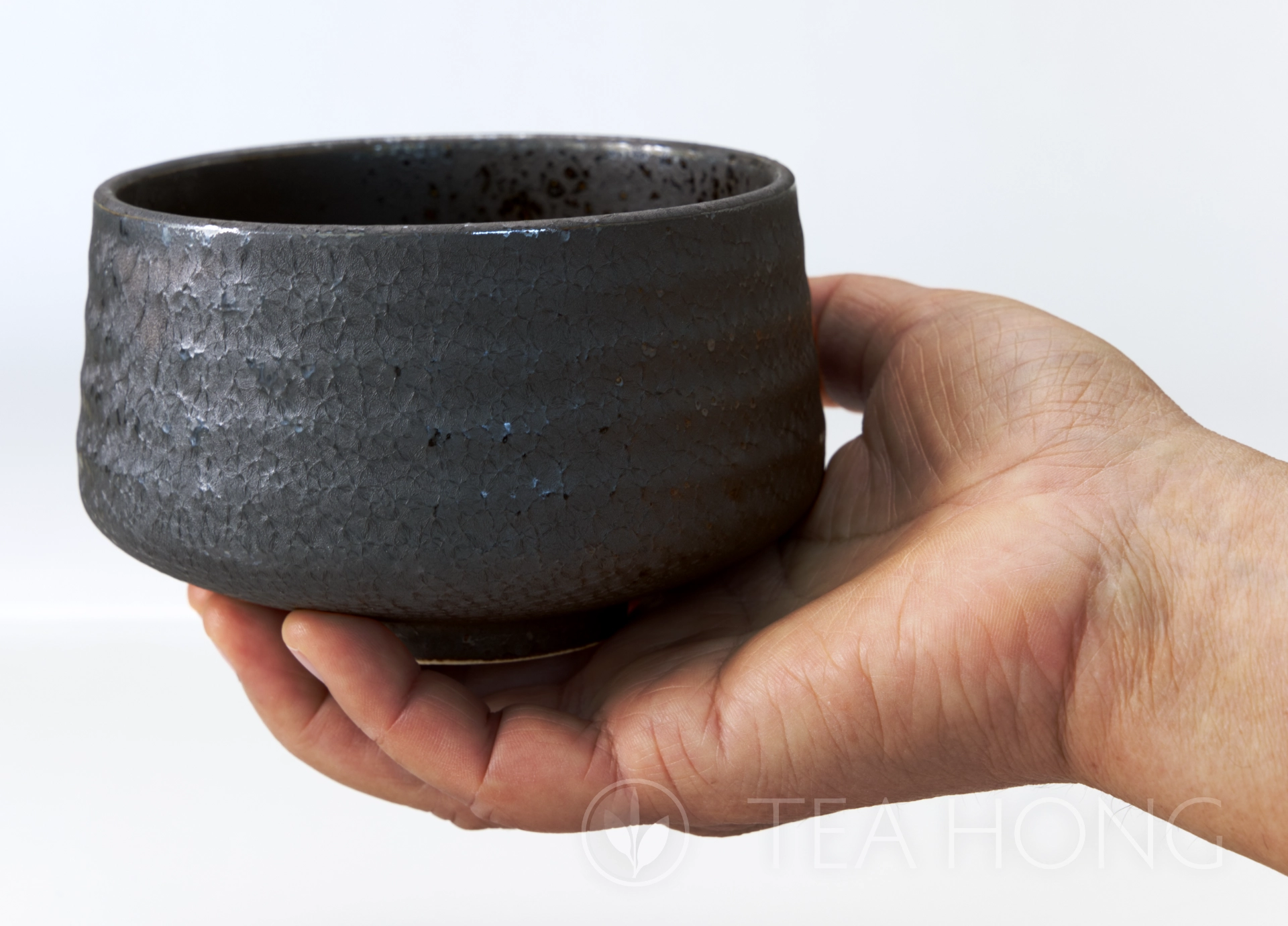 Minoyaki chawan: Black Gold Crystals