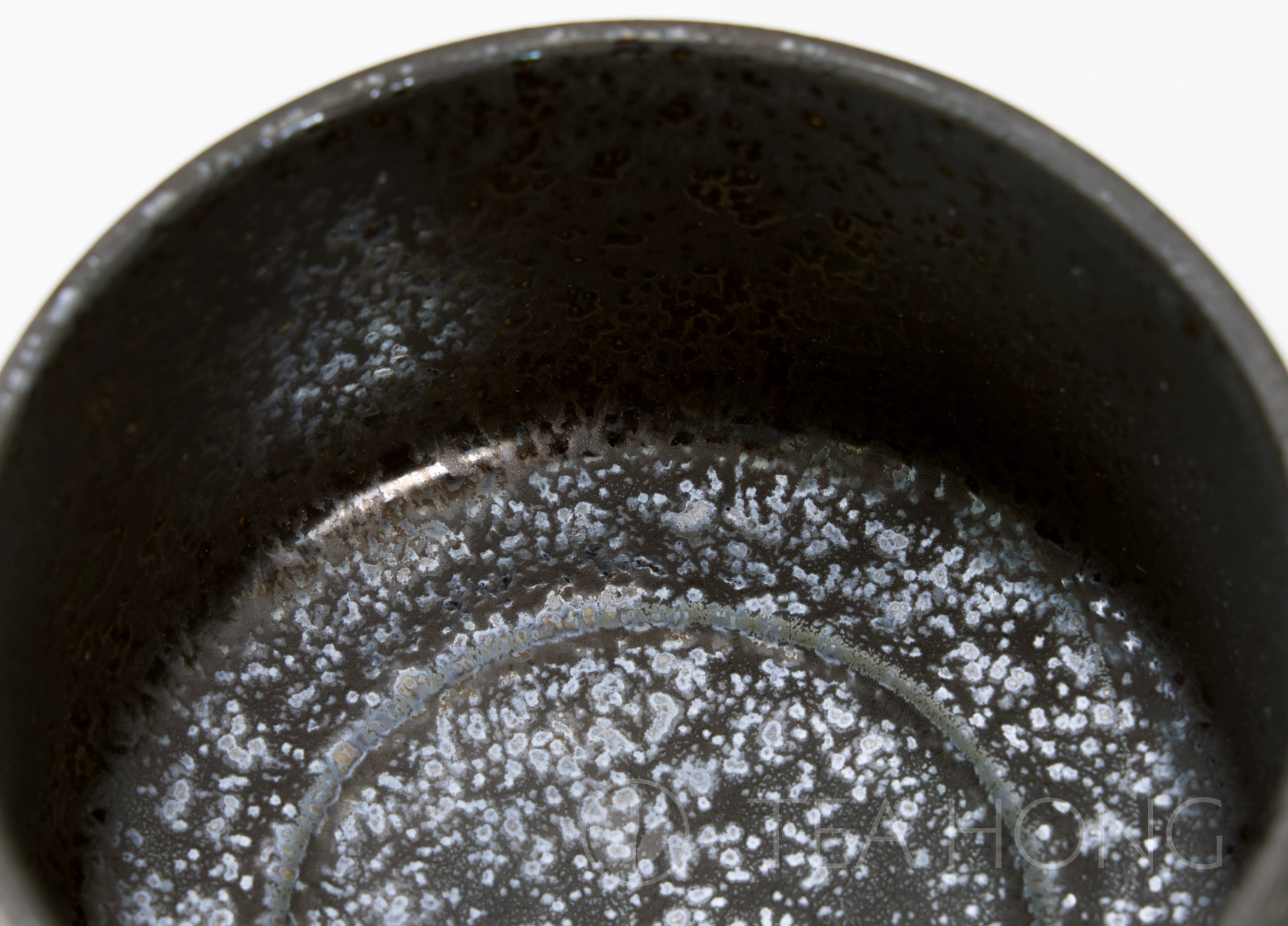 Minoyaki chawan: Black Gold Crystals