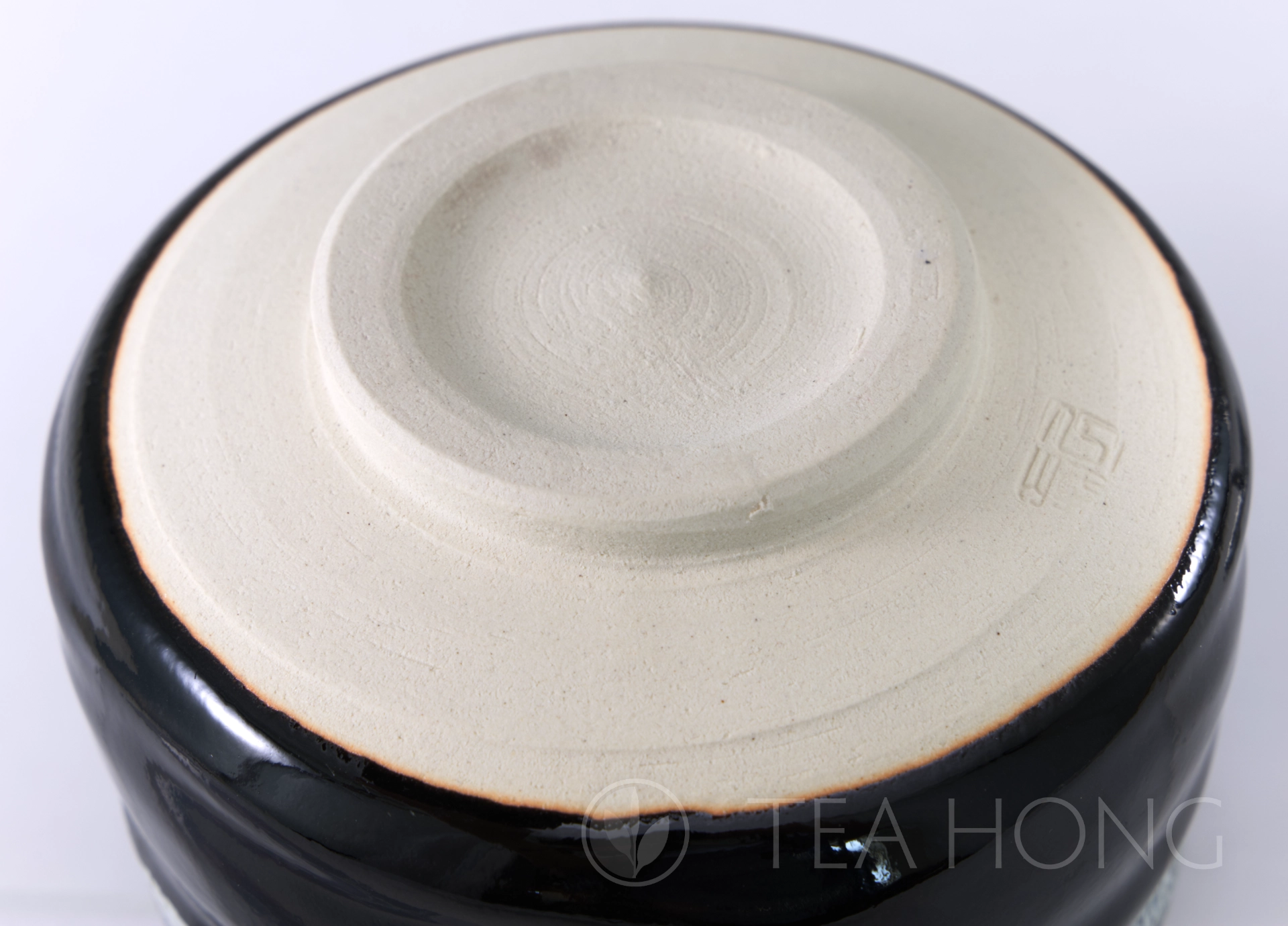 Minoyaki chawan: Tea Well Tenmoku
